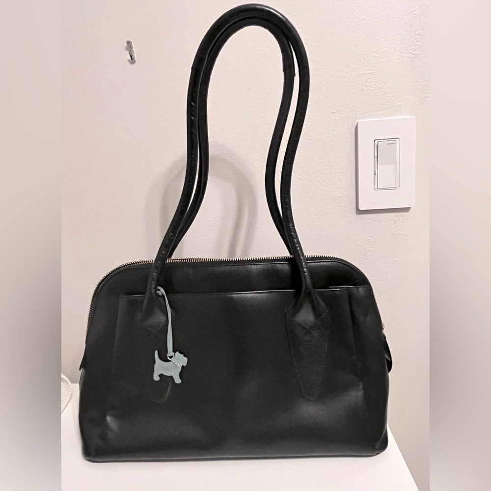 Radley London black leather medium ziptop shoulder bag